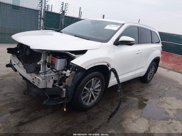 2017 TOYOTA HIGHLANDER XLE 2