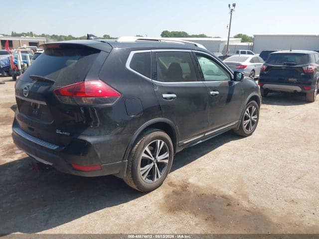 2017 NISSAN ROGUE SL 4