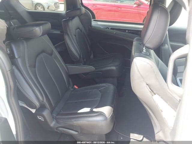 2026 CHRYSLER PACIFICA SELECT 8