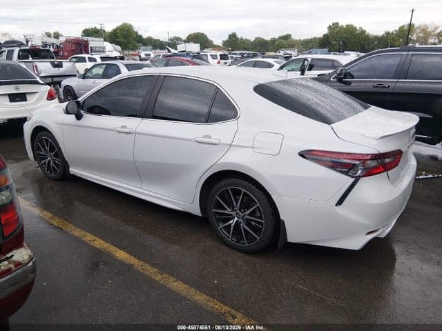 2024 TOYOTA CAMRY SE 3