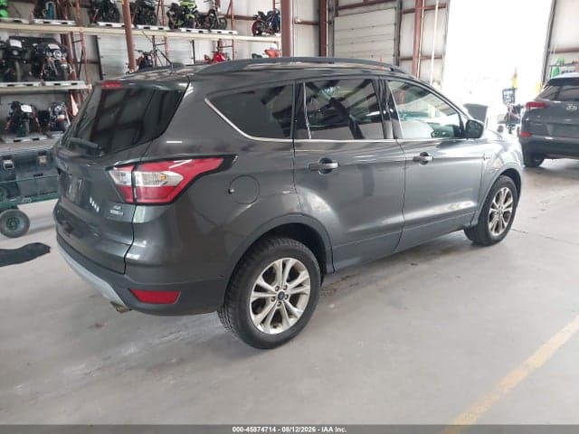 2018 FORD ESCAPE SE 4