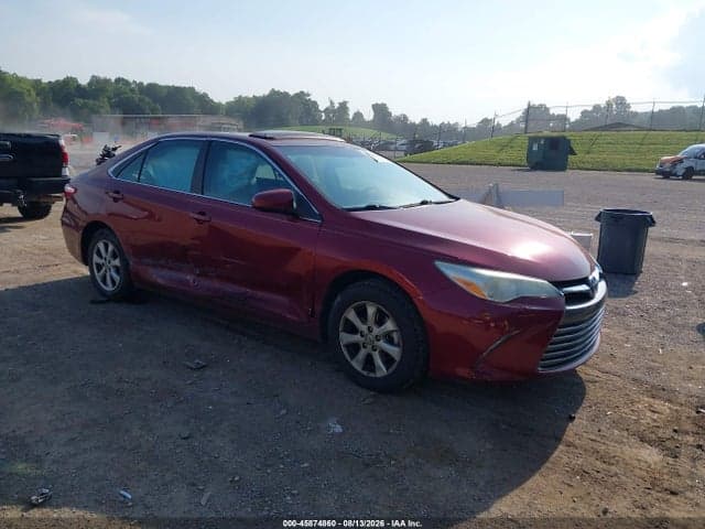 2017 TOYOTA CAMRY LE 1