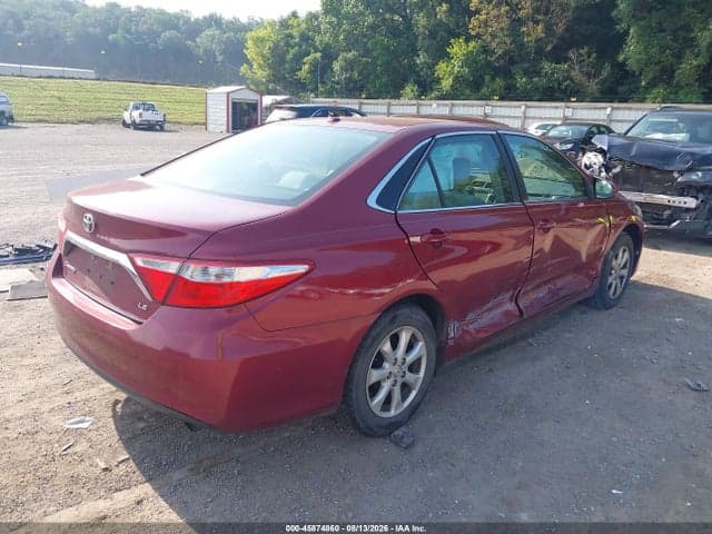 2017 TOYOTA CAMRY LE 4