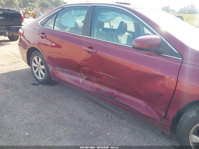 2017 TOYOTA CAMRY LE 6