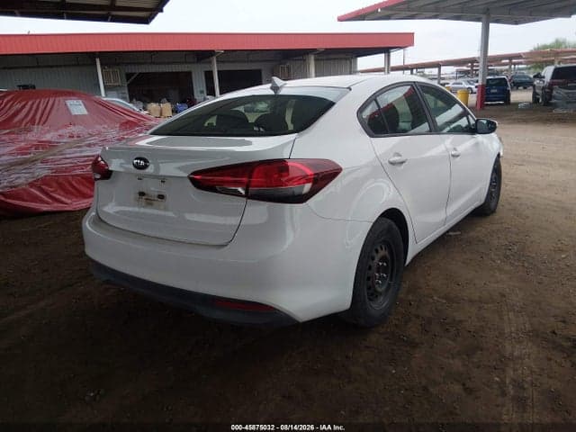 2017 KIA FORTE LX 4