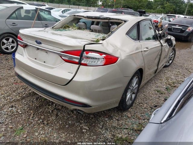 2017 FORD FUSION SE 4