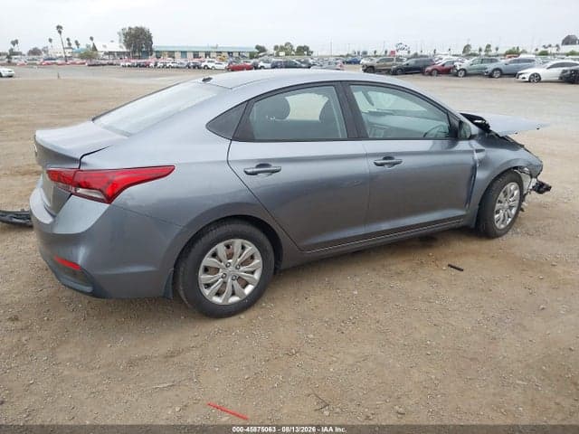 2018 HYUNDAI ACCENT SE 4