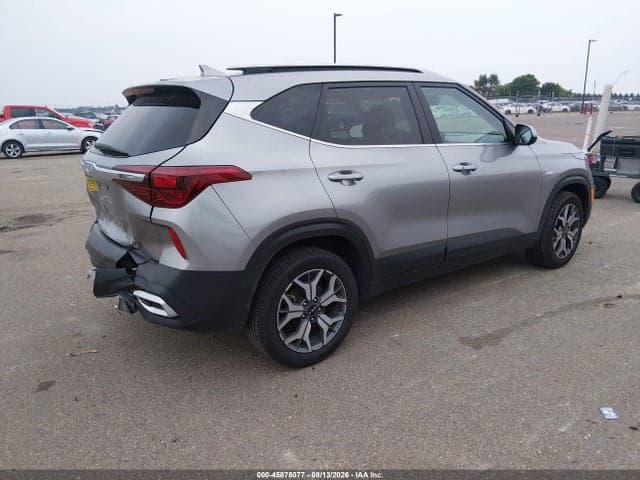 2022 KIA SELTOS EX 4