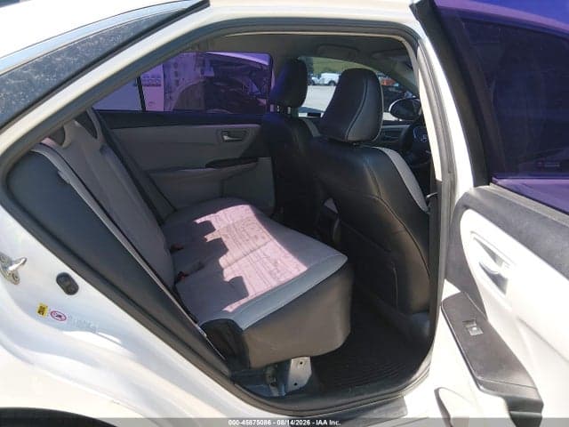 2017 TOYOTA CAMRY SE 8