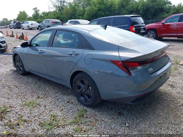 2021 HYUNDAI ELANTRA SEL 3