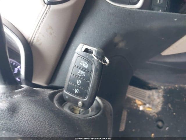 2019 HYUNDAI SANTA FE SE 11
