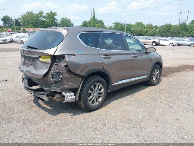 2019 HYUNDAI SANTA FE SE 4