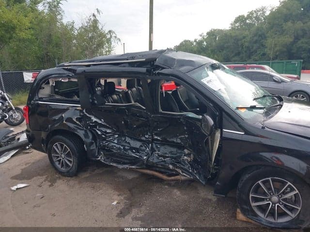 2017 DODGE GRAND CARAVAN SXT 6