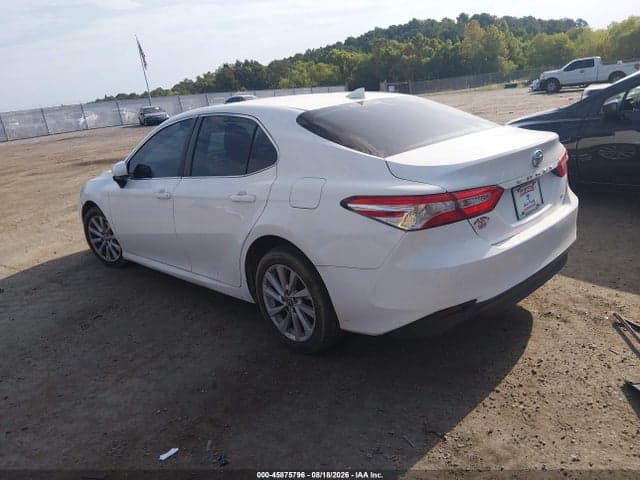 2020 TOYOTA CAMRY LE 3