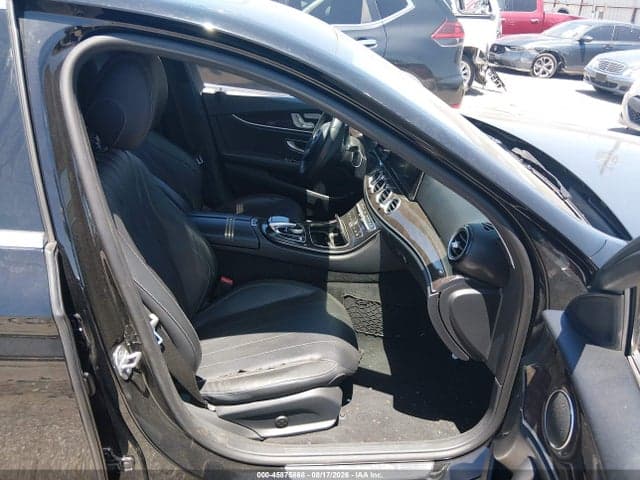 2017 MERCEDES-BENZ E 300 5