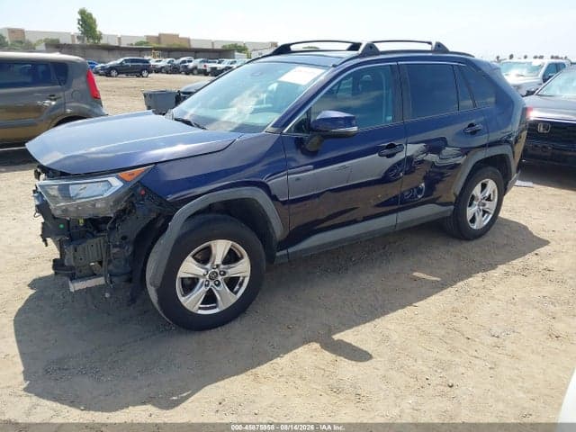 2019 TOYOTA RAV4 XLE 2