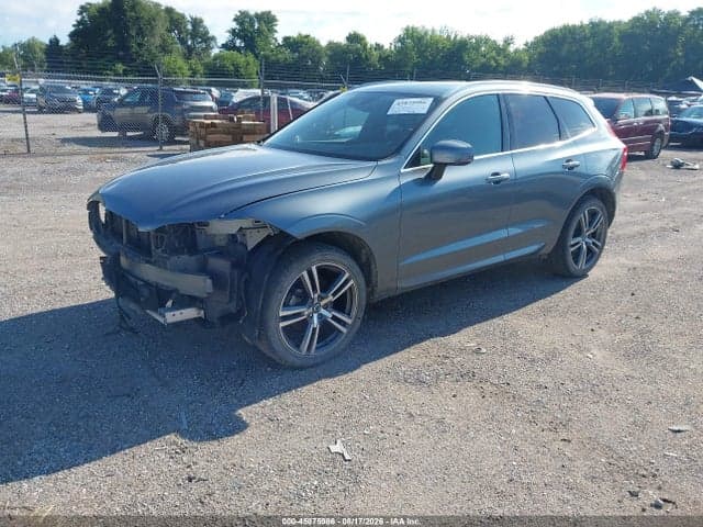 2018 VOLVO XC60 T5 MOMENTUM 2