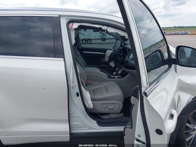 2018 TOYOTA HIGHLANDER XLE 5