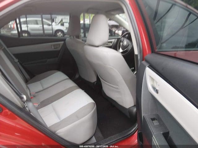 2018 TOYOTA COROLLA LE 8