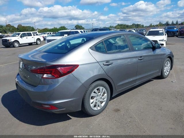 2019 HYUNDAI ELANTRA SE 4