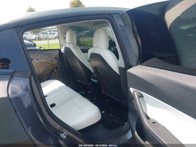 2022 TESLA MODEL Y PERFORMANCE DUAL MOTOR ALL-WHEEL DRIVE 8