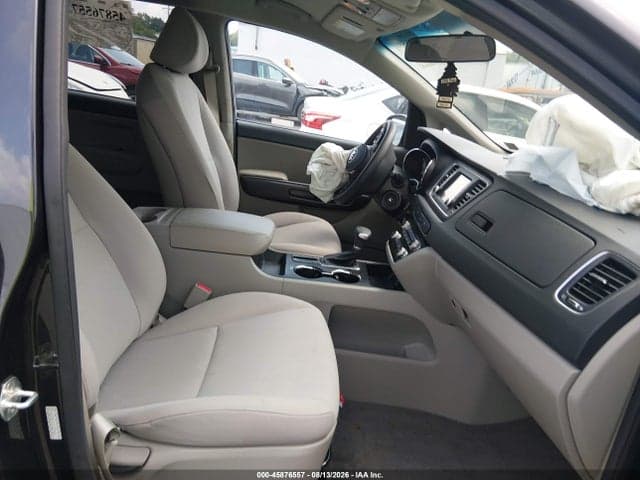 2019 KIA SEDONA LX 5