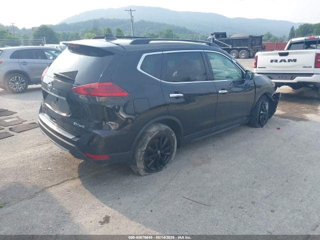 2017 NISSAN ROGUE SV 4