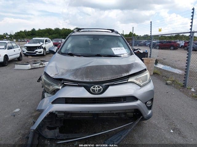 2017 TOYOTA RAV4 XLE 13