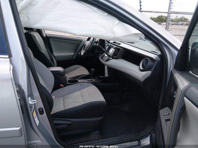 2017 TOYOTA RAV4 XLE 5