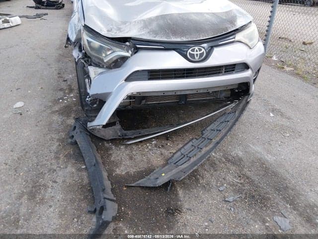 2017 TOYOTA RAV4 XLE 6