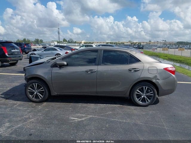 2018 TOYOTA COROLLA LE 15