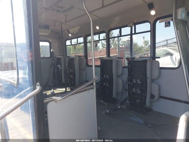 2018 CHEVROLET EXPRESS CUTAWAY 4500 VAN 5