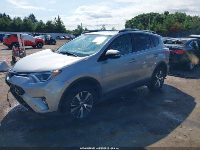 2018 TOYOTA RAV4 XLE 2