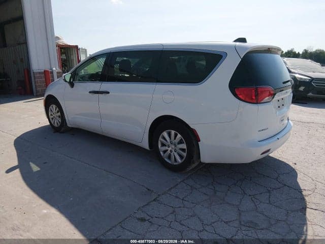 2021 CHRYSLER VOYAGER L 3