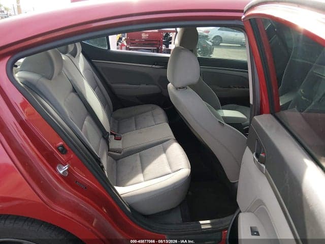 2017 HYUNDAI ELANTRA SE 8