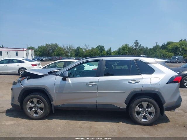 2023 TOYOTA RAV4 XLE 14
