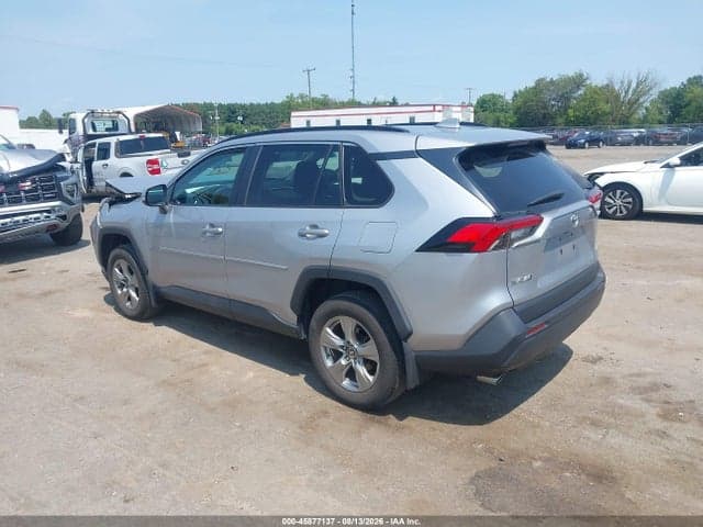 2023 TOYOTA RAV4 XLE 3