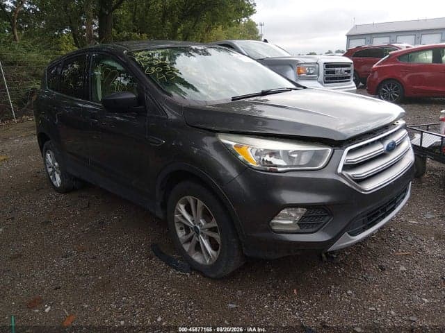 2017 FORD ESCAPE SE 1