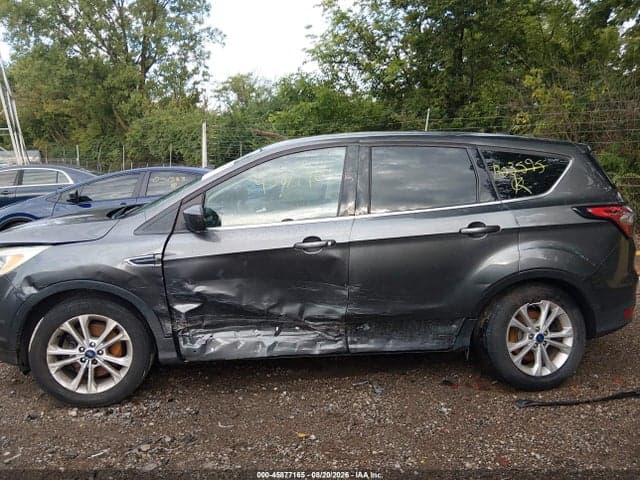 2017 FORD ESCAPE SE 14