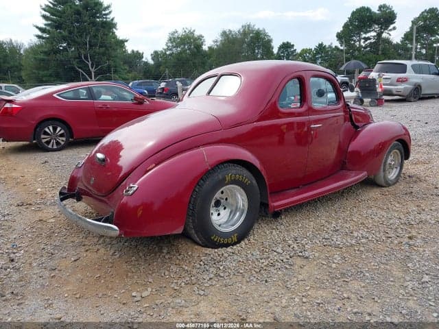 1940 FORD DELUXE 4