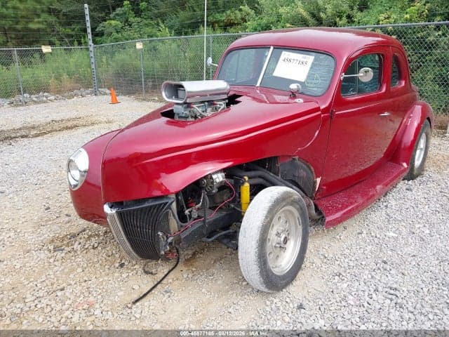 1940 FORD DELUXE 6