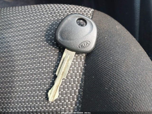 2017 KIA FORTE LX 11
