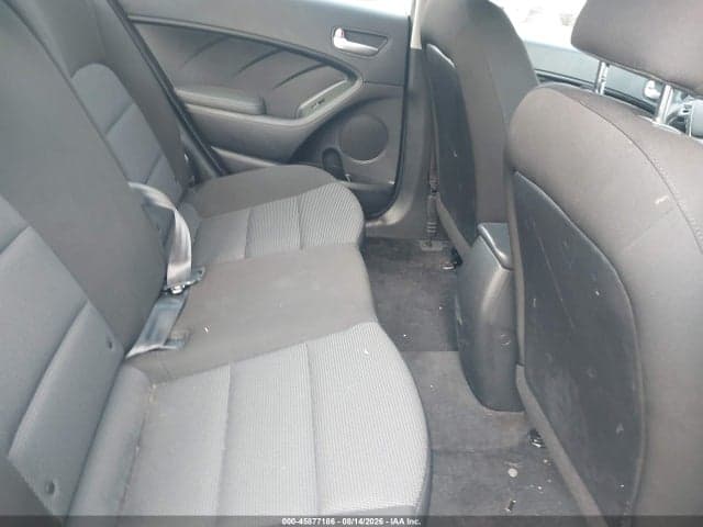 2017 KIA FORTE LX 8