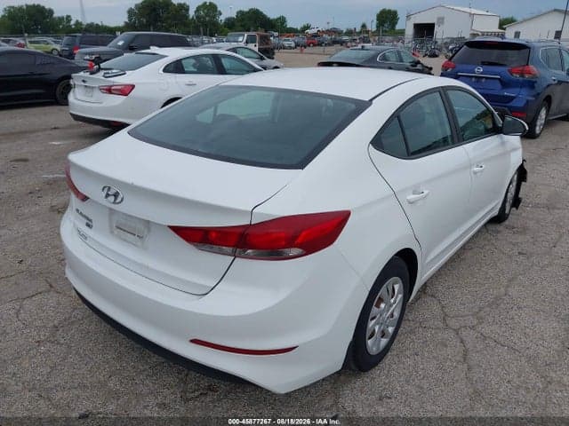 2018 HYUNDAI ELANTRA SE 4