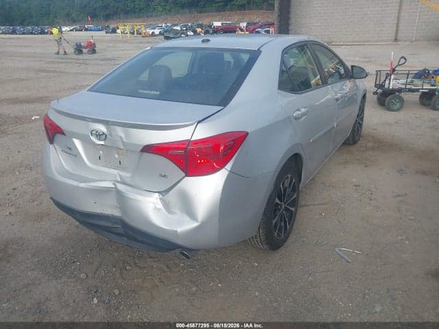 2017 TOYOTA COROLLA SE 4