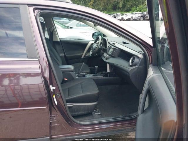 2017 TOYOTA RAV4 LE 5