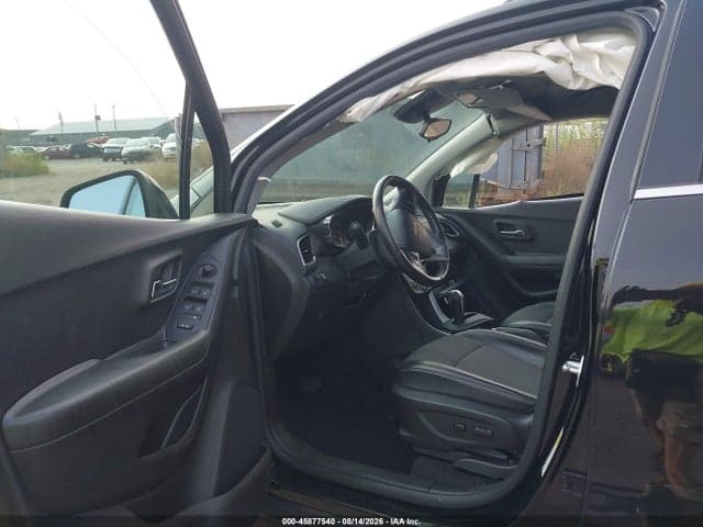2019 CHEVROLET TRAX LT 5