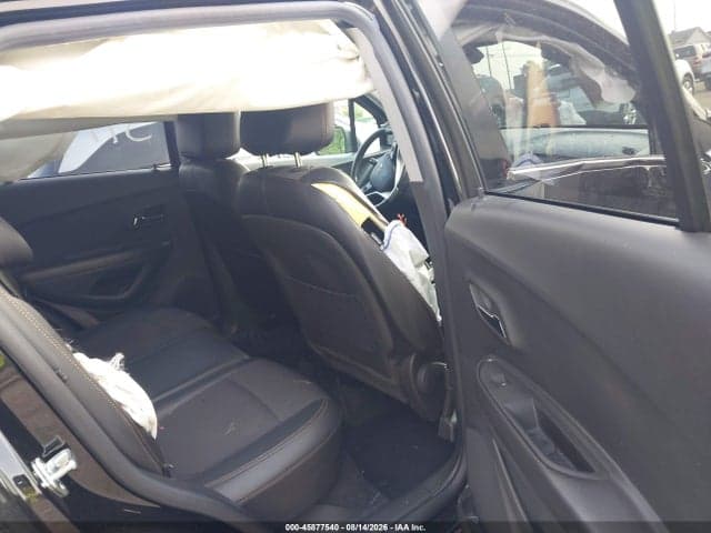 2019 CHEVROLET TRAX LT 8