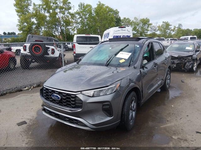 2024 FORD ESCAPE ST LINE 2