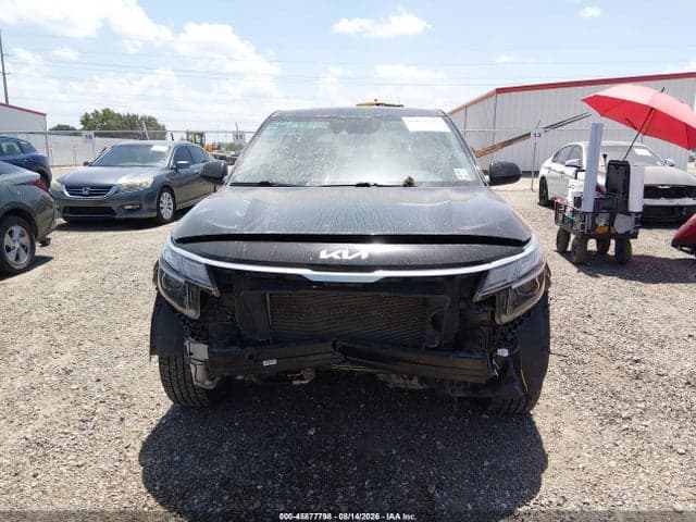 2023 KIA SELTOS LX 13